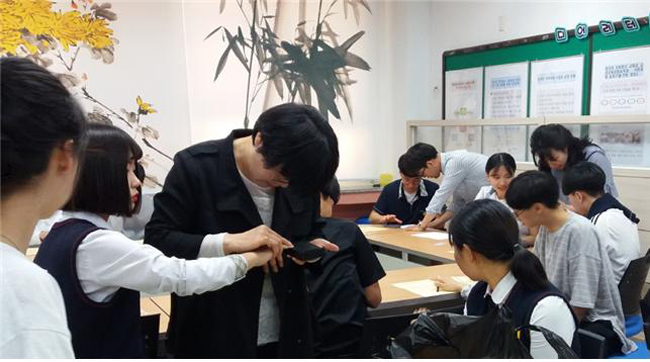 고교생 대상 찾아가는 주민드록증 발급서비스 운영 사진.jpg