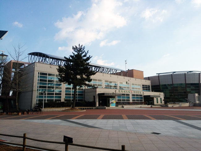 울진 엑스포공원 친환경농업관 사진.jpg