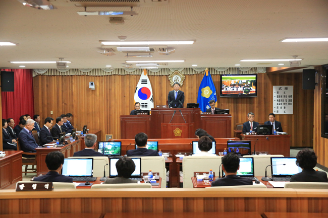울진군의회, 제218회 제1차 정례회 개최.JPG