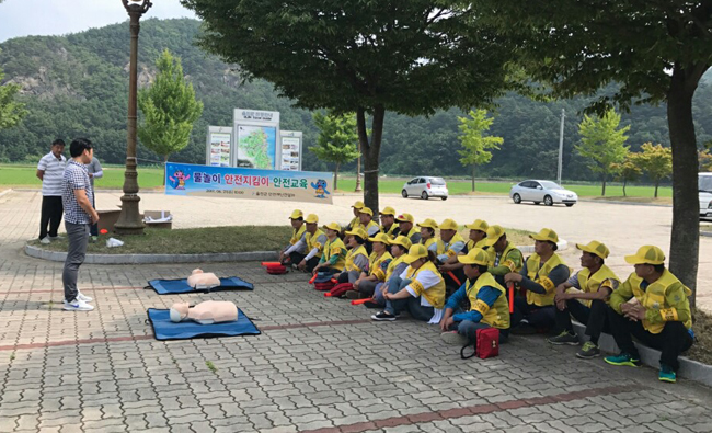 여름철 물놀이‘인명사고 제로화’추진(2017 물놀이 안전지킴이 안전교육 사진3).jpg