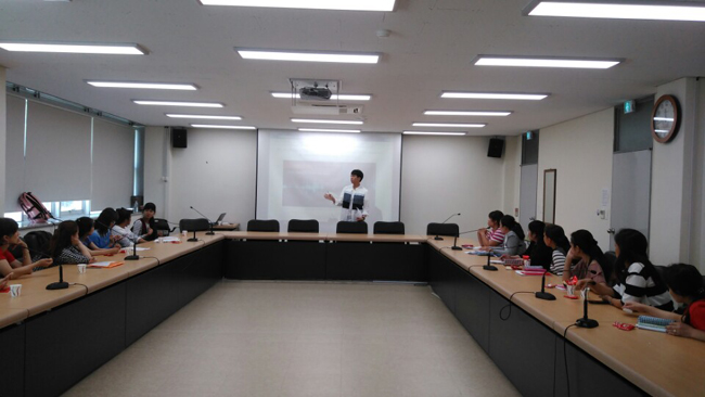 07 18 언론보도(결혼 이주여성 상대 범죄예방 교실).jpg