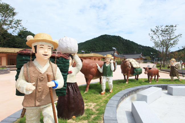 십이령 보부상 주막촌.jpg