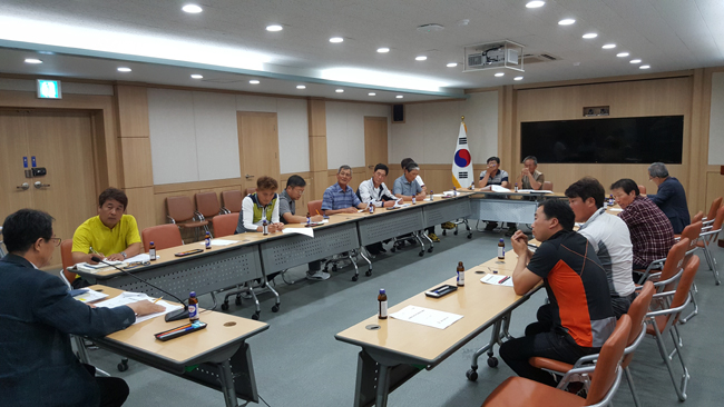 어업질서 확립을 통한 수산자원보호에 앞장 서(자망어업인 단체 간담회 사진).jpg
