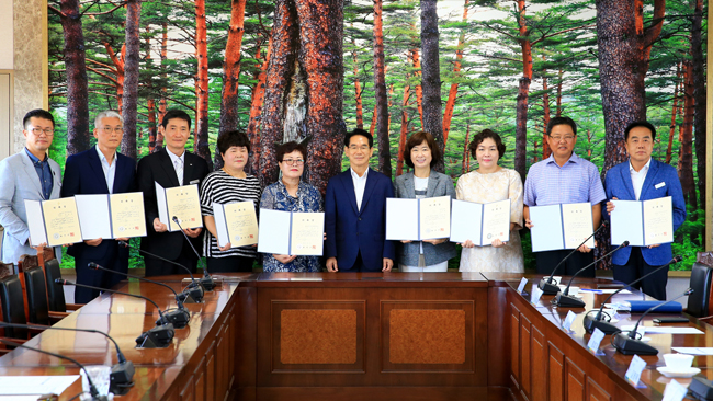 의로운군민 심사위원회 위촉장 수여 사진1.jpg