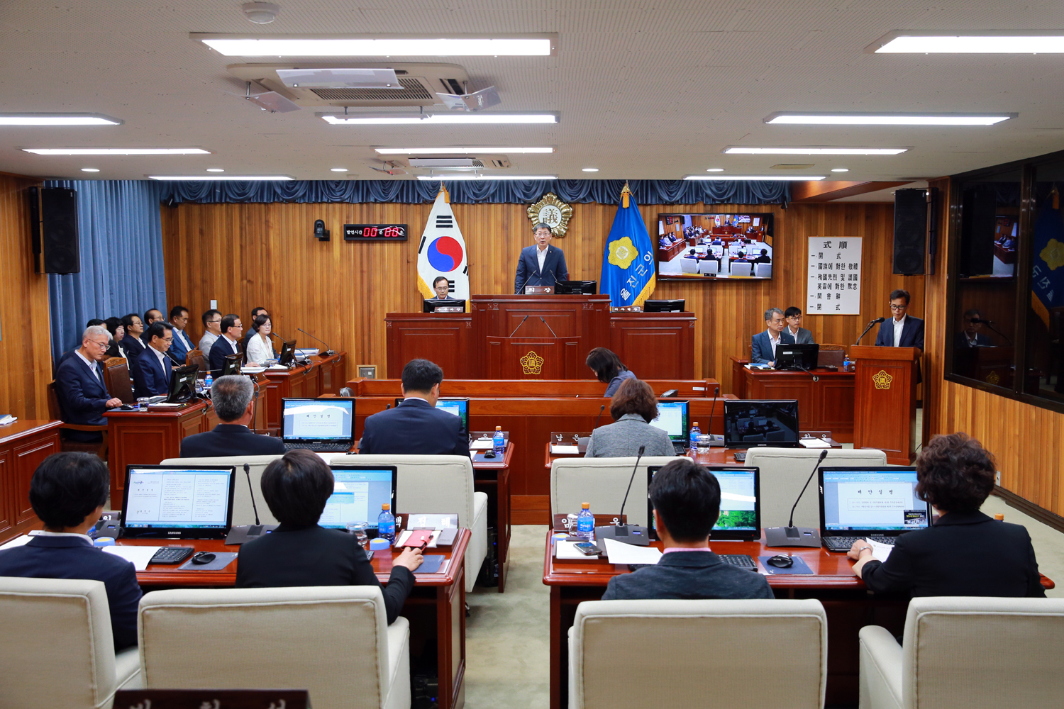 울진군의회 보도자료 사진.jpg