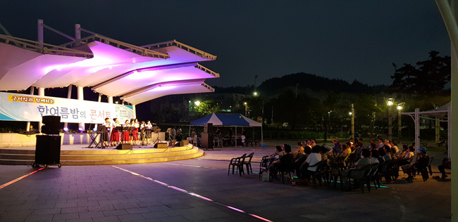 버스킹 공연.jpg