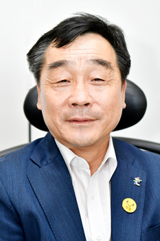 김영중 실장님.jpg