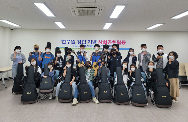 015.jpg