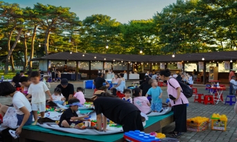 먹고! 보고! 즐기고! 울진 왕피천공원의 밤이 북적북적~